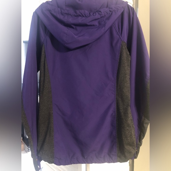 Colosseum Windbreaker LSU logo purple gray side Medium. Long arm & thumb hole - Picture 7 of 12